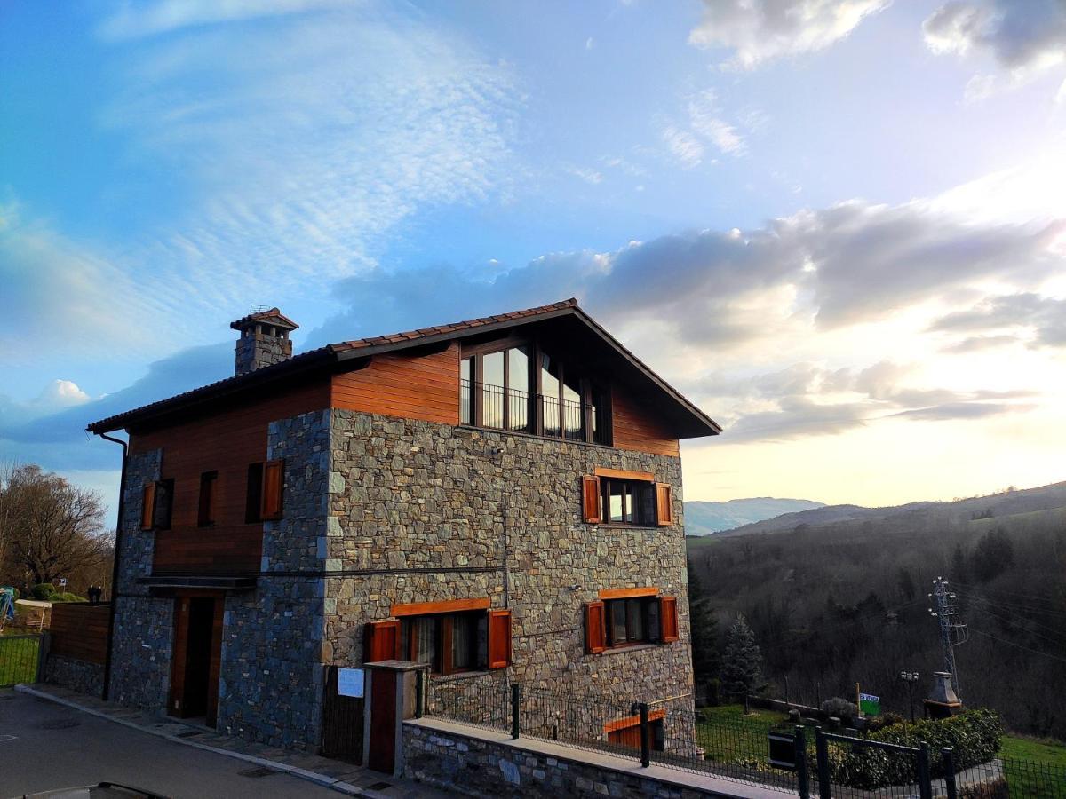 Allotjaments Paratge Fabas Mollo Exterior photo
